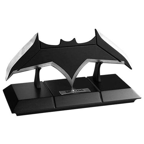 Replica Batarang Batman DC Comics The Noble Collection